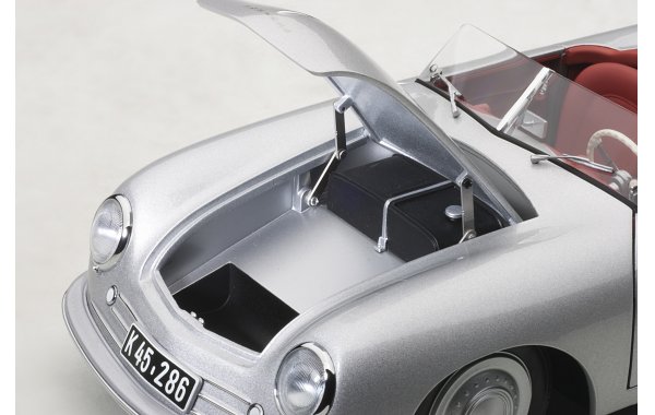 Bild 3 - Porsche 356 Nr.1 1948