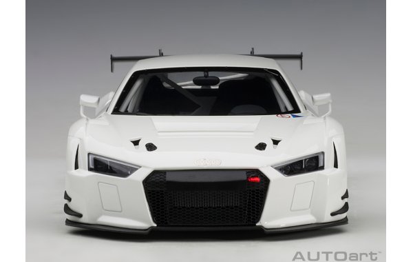 Bild 12 - Audi R8 Lms Plain Color Version white