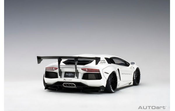 Bild 9 - Liberty Walk Lamborghini Aventador 2015