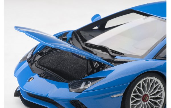 Bild 2 - Lamborghini Aventador S 2017