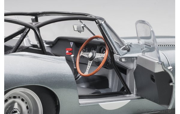 Bild 3 - Jaguar Lightweight E-Type