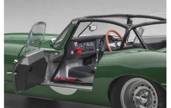 Bild 3 - Jaguar E-Type lightweight