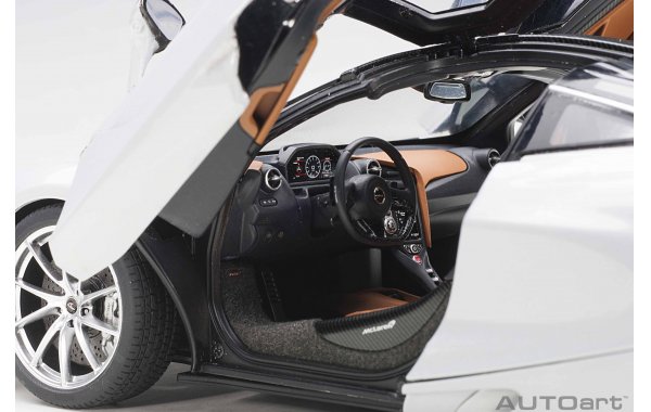 Bild 14 - McLaren 720S 2017