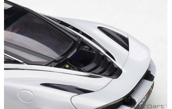 Bild 17 - McLaren 720S 2017