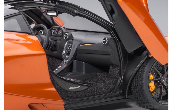 Bild 18 - McLaren 720S 2017