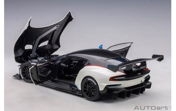 Bild 10 - Aston Martin Vulcan 2015