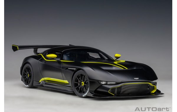Bild 3 - Aston Martin Vulcan 2015