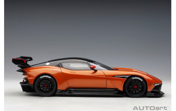Bild 8 - Aston Martin Vulcan