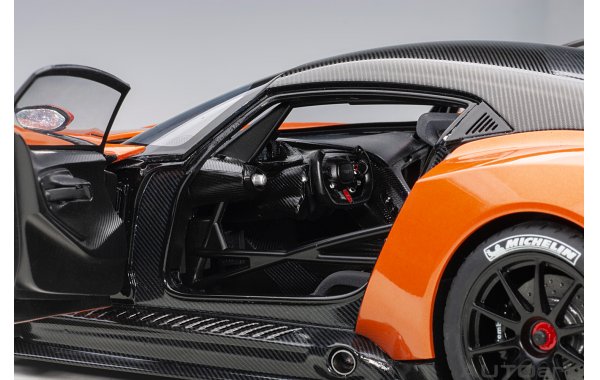 Bild 12 - Aston Martin Vulcan
