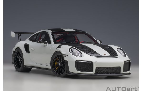 Bild 6 - Porsche 911 GT2 RS Weissach Package 2017