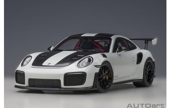Bild 7 - Porsche 911 GT2 RS Weissach Package 2017