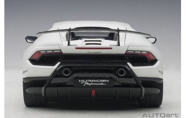 Bild 14 - Lamborghini Huracan Performante 2017