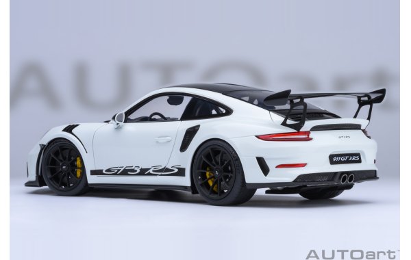 Bild 2 - Porsche 911 (991.2) GT3 RS Weissach Package