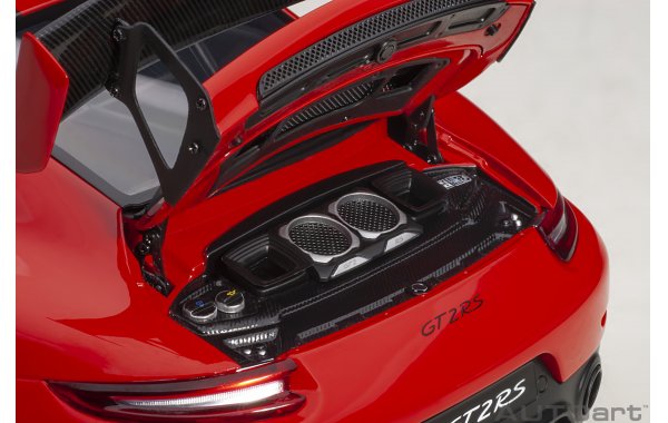 Bild 4 - Porsche 911 (991.2) GT2 RS Weissach Package