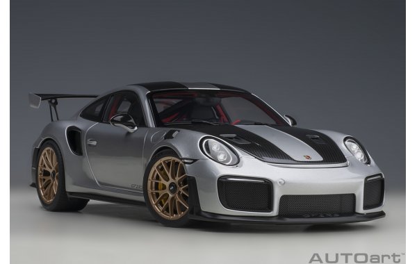 Bild 6 - Porsche 911 GT2 RS Weissach Package 2017