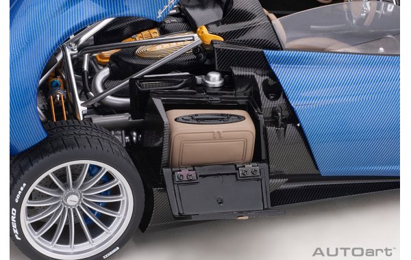 Bild 15 - Pagani Huayra Roadster 2017