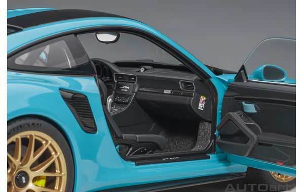 Bild 18 - Porsche 911 GT2 RS Weissach Package 2017