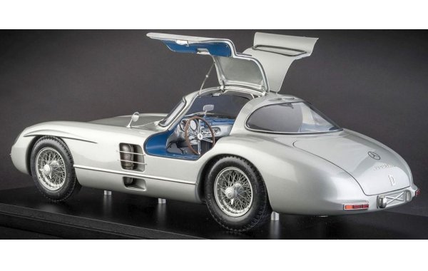 Bild 3 - Mercedes Benz 300 SLR Uhlenhaut coupe