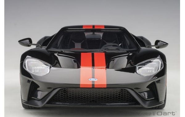 Bild 2 - Ford GT 2017 shadow black