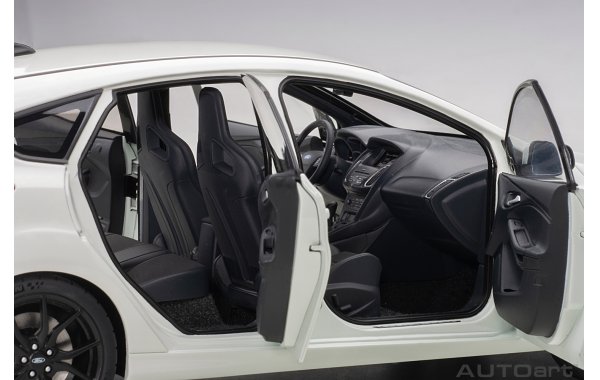 Bild 2 - Ford Focus RS 2016