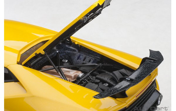 Bild 4 - Lamborghini Huracan Performante 2017