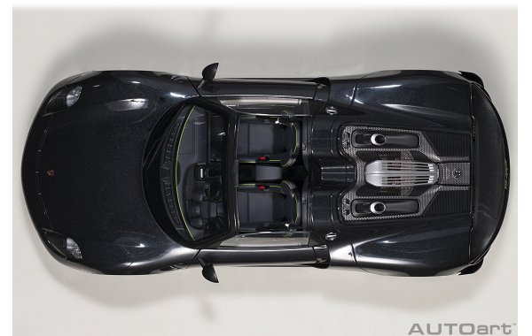 Bild 4 - Porsche 918 Spyder Weissach Package 2013