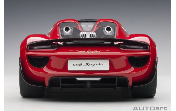 Bild 15 - Porsche 918 Spyder Weissach Package 2013