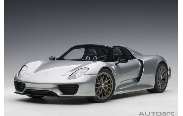 Bild 9 - Porsche 918 Spyder Weissach Package 2013