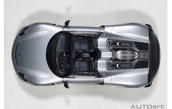 Bild 17 - Porsche 918 Spyder Weissach Package 2013