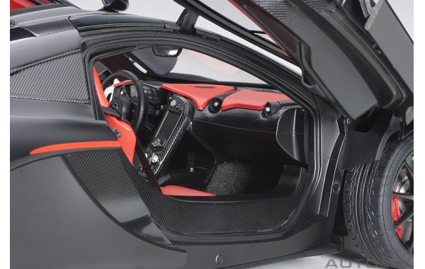 Bild 18 - McLaren P1 2013