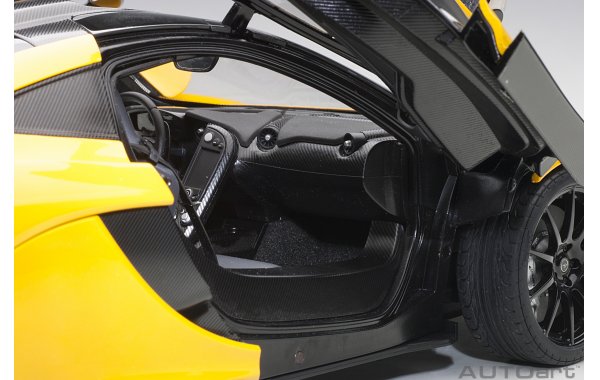Bild 2 - McLaren P1 2013 Composite Model