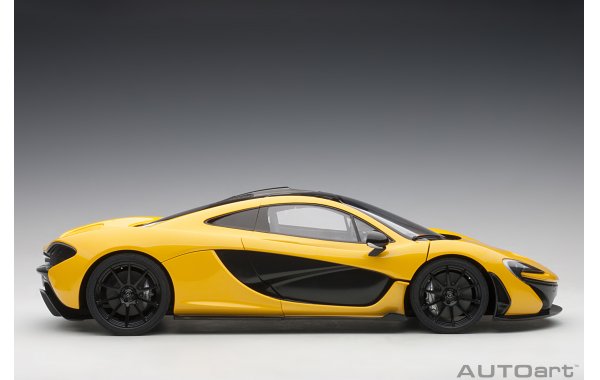 Bild 13 - McLaren P1 2013 Composite Model