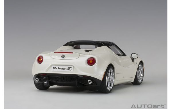 Bild 8 - Alfa Romeo 4C Spider
