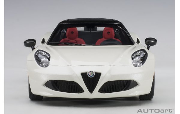 Bild 12 - Alfa Romeo 4C Spider