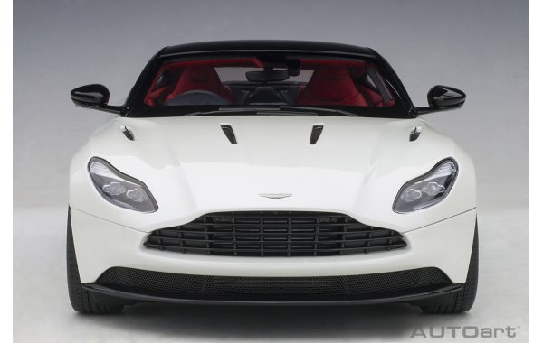 Bild 15 - Aston Martin DB11 morning frost white