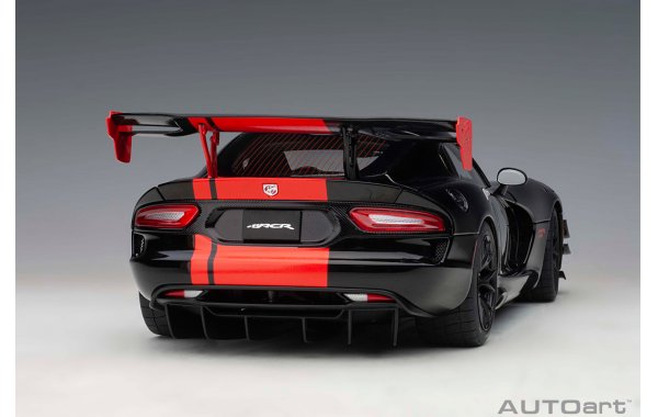 Bild 5 - Dodge Viper ACR 1:28 Special Edition 2017