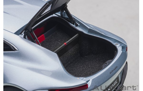 Bild 2 - Aston Martin Vantage 2019