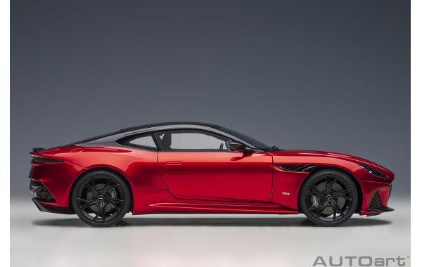 Bild 12 - Aston Martin DBS Superleggera