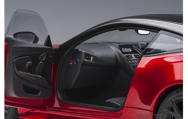 Bild 17 - Aston Martin DBS Superleggera