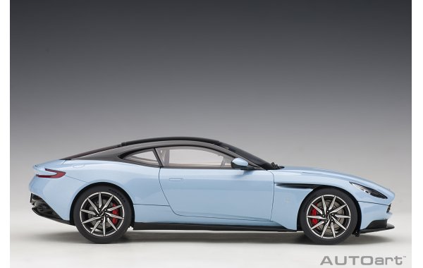 Bild 13 - Aston Martin DB11