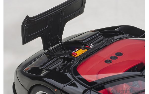 Bild 3 - Bugatti EB110 SS nero vernice