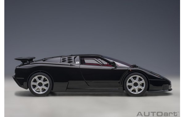 Bild 12 - Bugatti EB110 SS nero vernice