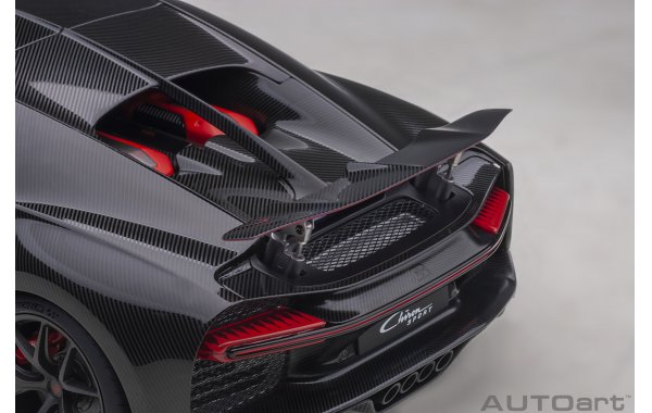 Bild 6 - Bugatti Chiron Sport italian red