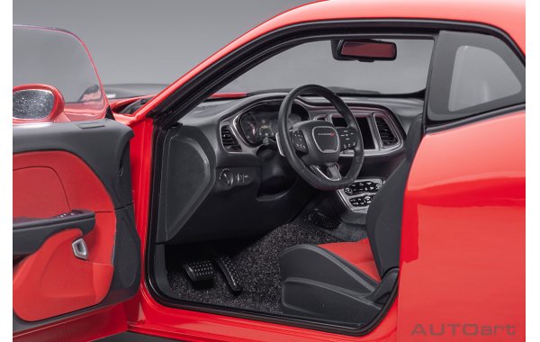 Bild 18 - Dodge Challenger 392 Hemi Scat Pack Shaker 2018