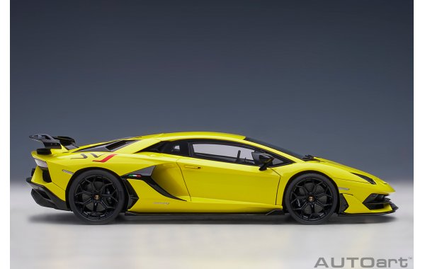 Bild 11 - Lamborghini Aventador SVJ giallo tenerife
