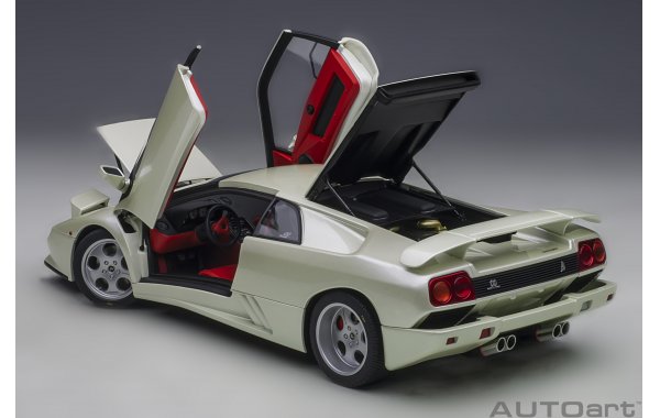 Bild 7 - Lamborghini Diablo SE30 Jota