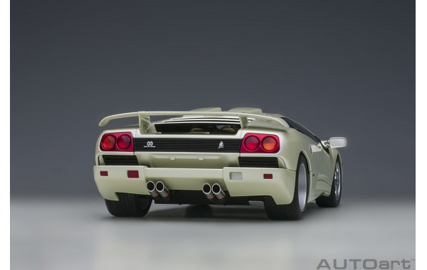 Bild 11 - Lamborghini Diablo SE30 Jota