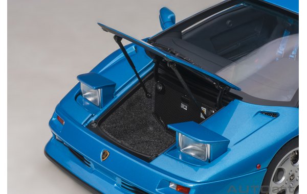 Bild 3 - Lamborghini Diablo SE 30th Anniversary Edition