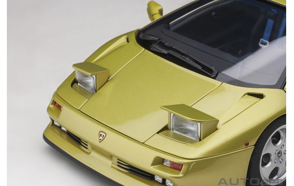 Bild 4 - Lamborghini Diablo SE30 Giallo Spyder