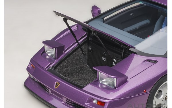 Bild 3 - Lamborghini Diablo SE 30th Anniversary Edition